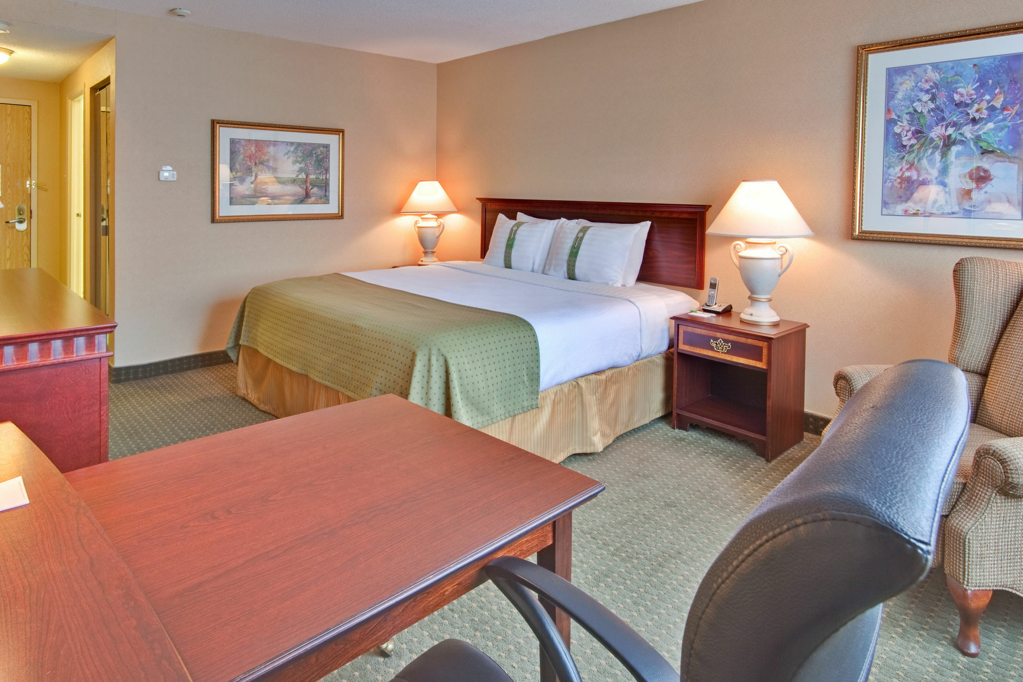 Doubletree By Hilton Kitchener Hotel Bagian luar foto