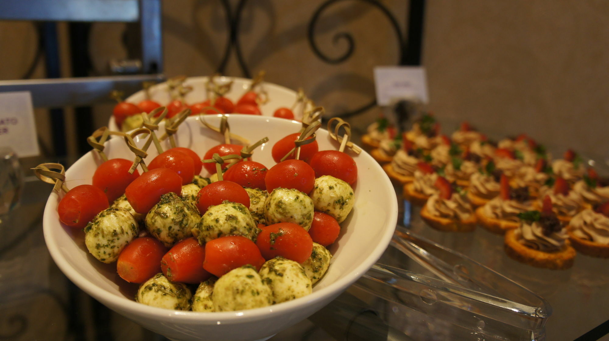 Doubletree By Hilton Kitchener Hotel Bagian luar foto